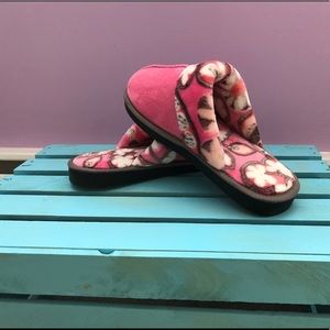 Adorable Vera Bradley Slippers